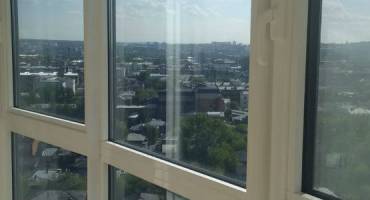 Как клеить солнцезащитную пленку на окна | ru