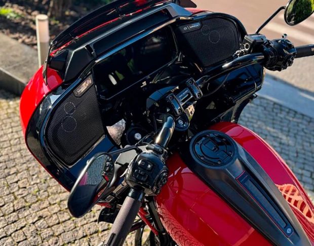 Захисне скло Pixsel на спідометр мотоцикла HARLEY-DAVIDSON 2025 ROAD GLIDE 13.5“ (гібридне глянець)