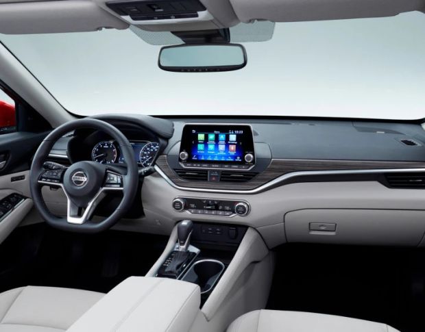 Защитное стекло Pixsel на монитор NISSAN ALTIMA 10.8“ 2018 - 2022 (гибридное глянец)