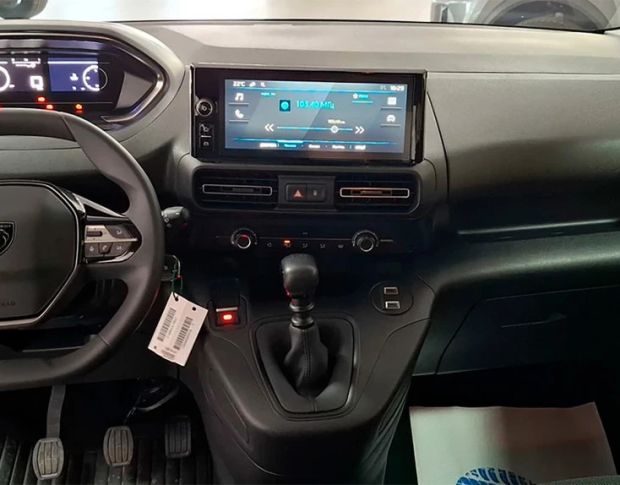 Защитное стекло Pixsel на монитор PEUGEOT RIFTER 11.1“ 2024 - (гибридное мат)
