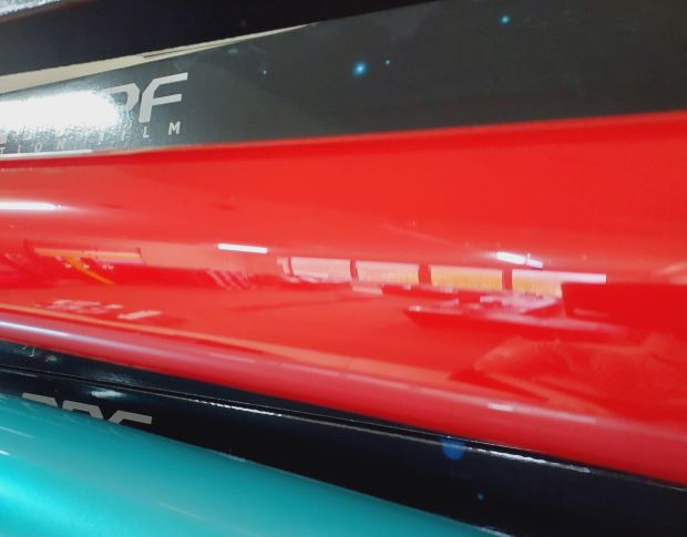 FORMULA PPF Bright Crystal Ferrari Red Gloss - Антигравийная защитная червона плёнка (глянцевая) 1.52 m