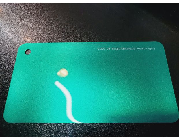 FORMULA PPF Bright Metallic Emerald (light) Gloss - Антигравийная защитная изумрудная плёнка (глянцевая) 1.52 m