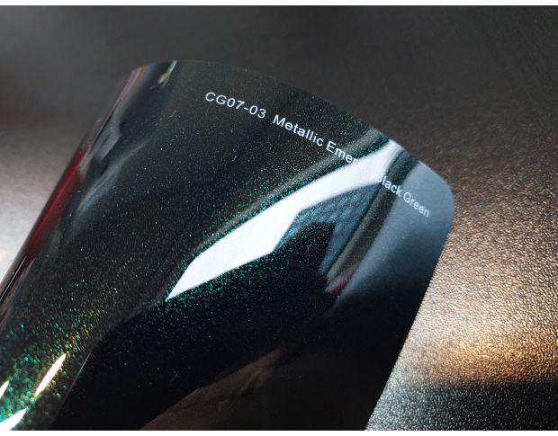 FORMULA PPF Metallic Emerald Black Green Gloss - Антигравийная защитная черная хамелеон плёнка (глянцевая) 1.52 m