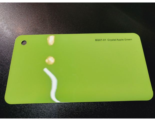 FORMULA PPF Crystal Apple Green Gloss - Антигравийная защитная салатовая плёнка (глянцевая) 1.52 m