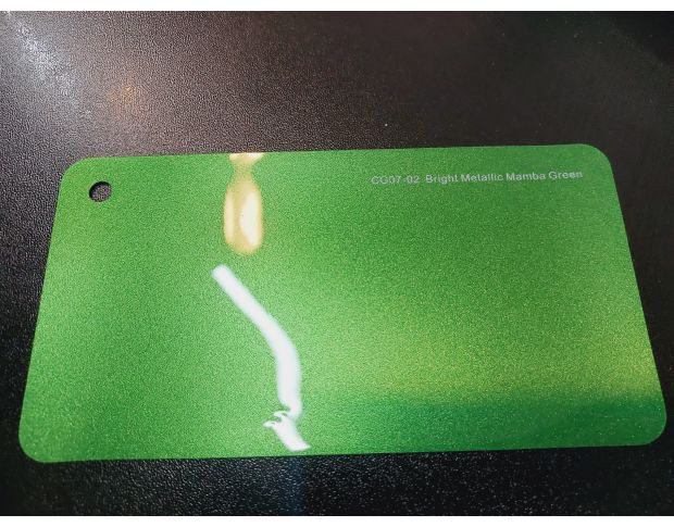 FORMULA PPF Bright Metallic Mamba Green Gloss - Антигравийная защитная зеленая плёнка (глянцевая) 1.52 m