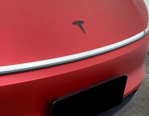 FORMULA PPF Romanee Red Satin - Антигравійна захисна червона плівка (сатинова) 1.52 m