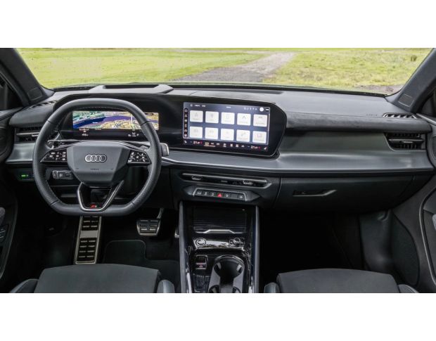 Захисне скло Pixsel на панель приладів AUDI Q3/RSQ3 32.2“ 2025 - (гібридне глянець)