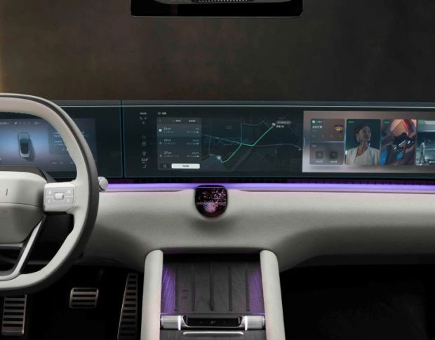 Защитное стекло Pixsel на широкий (две части) монитор AUDI E5 43.3“ 2025 - (гибридное глянец)