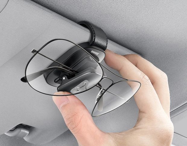 Baseus Platinum Vehicle Eyewear Clip (ACYJN-B01) - Автомобильный держатель для очков