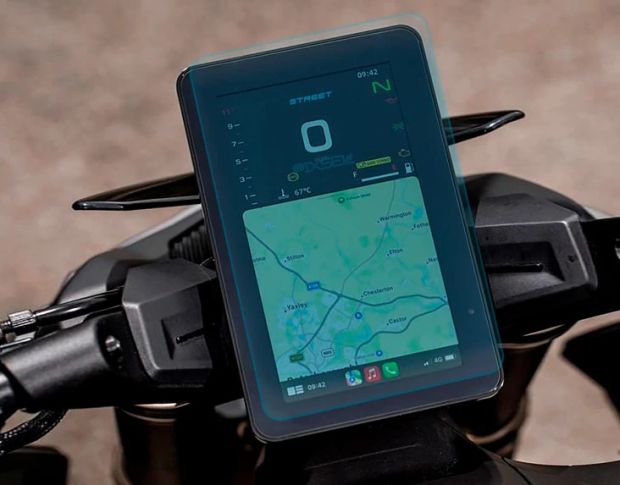 Защитное стекло Pixsel на спидометр мотоцикла CFMOTO 800NK ADVANCED 2023+ 9.9“ (гибридное глянец)