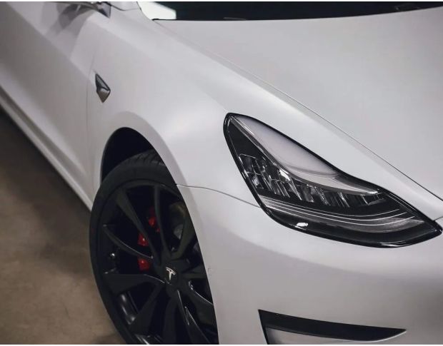 FORMULA PPF White Matte M107 - Антигравийная защитная белая плёнка (матовая) 1.52 m