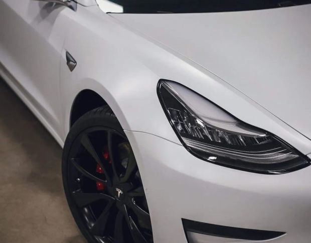 FORMULA PPF White Matte M107 - Антигравийная защитная белая плёнка (матовая) 1.52 m