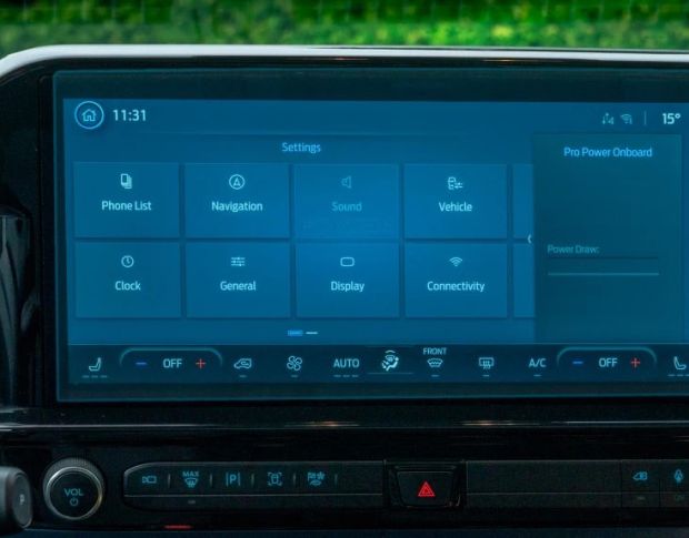 Защитное стекло Pixsel на монитор FORD TOURNEO / TRANSIT CUSTOM 14.3“ 2023 - (гибридное глянец)