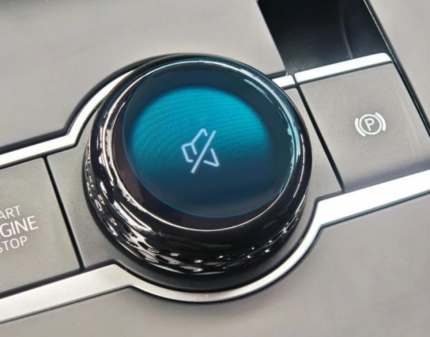 Защитное стекло Pixsel для селектора VOLKSWAGEN TIGUAN 2.1“ 2024 - (гибридное глянец)