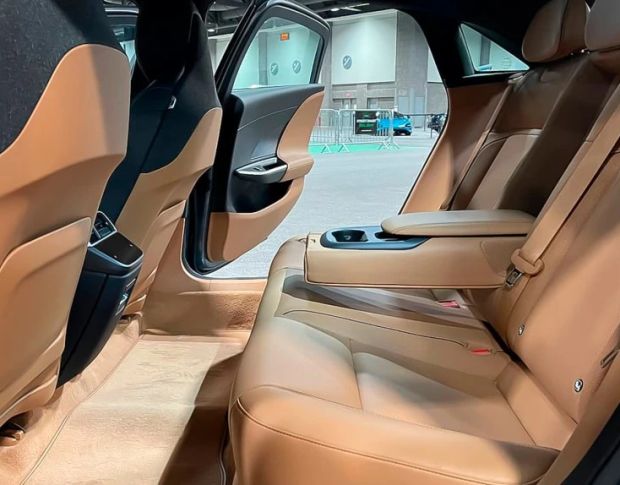 Защитное стекло Pixsel для заднего климат-контроля LUCID AIR 7.2“ 2021 - (гибридное глянец)