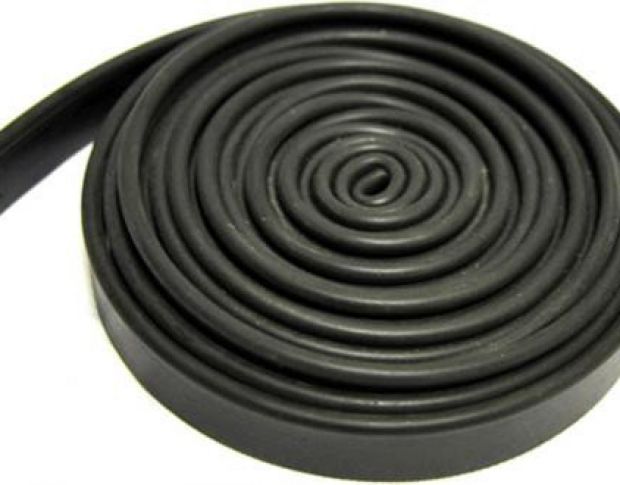 Резинка для смывки черная стандарт 105 см