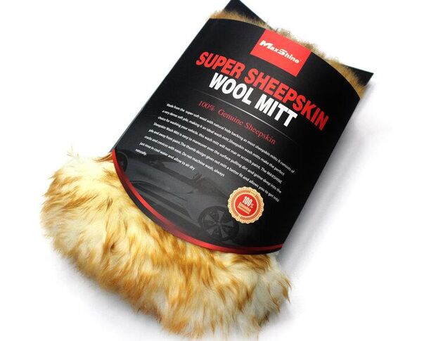 MaxShine Super Sheepskin Wool Mitt - Рукавица из длинной овечьей шерсти для мойки авто 30 x 26 cm