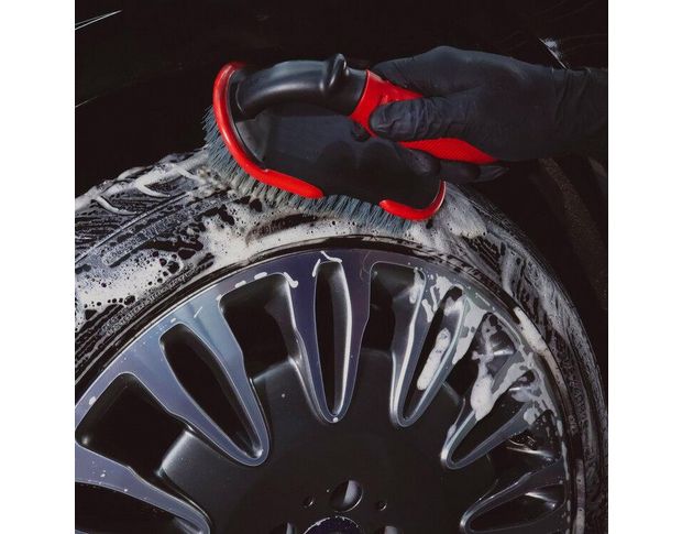 MaxShine Tire & Carpet Heavy Duty Scrub Brush - Щетка жесткая для чистки ковров и резины 19 cm