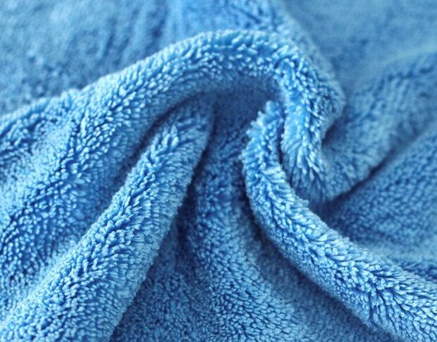 MaxShine Microfiber Interior Towel - Мікрофібровий рушник з оверлоком блакитний 40 х 60 cm