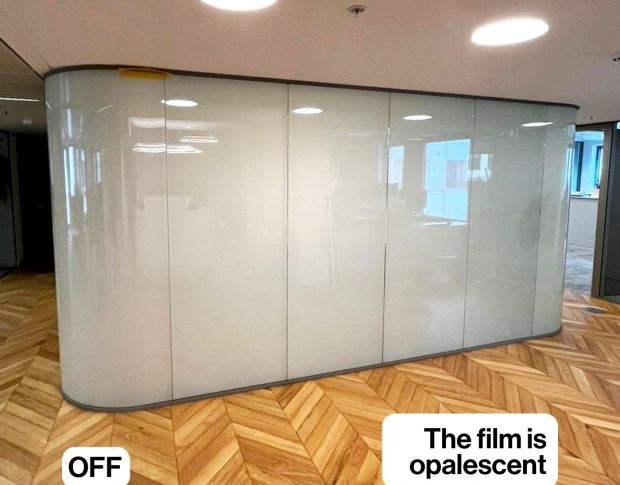 Solar Screen E-Film - Пленка с активацией непрозрачности