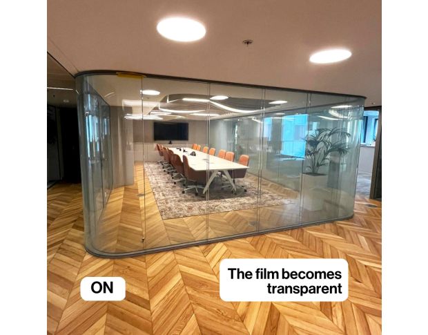 Solar Screen E-Film - Пленка с активацией непрозрачности