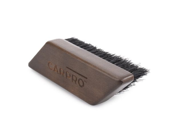 CarPro Leather And Fabric Brush - Мягкая щетка для чистки кожи (1 шт)