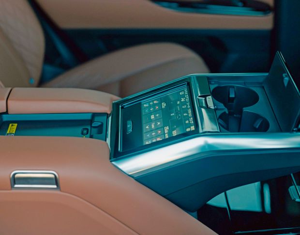 Защитное стекло Pixsel для монитора подлокотника LEXUS LX - 8“ 2021 - (гибридное мат)