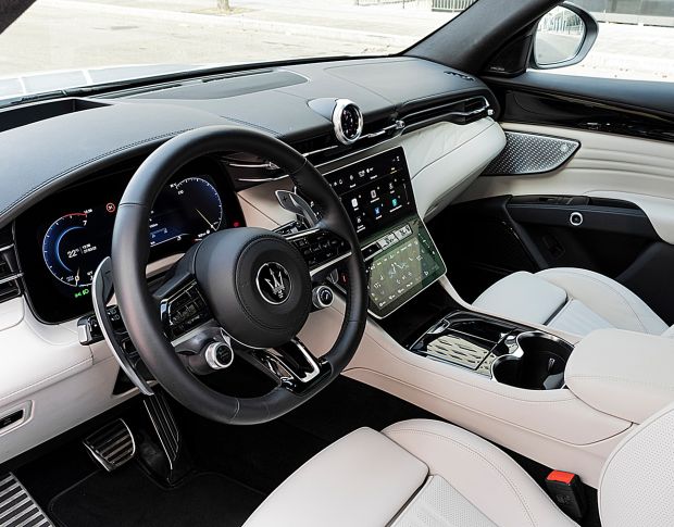 Захисне скло Pixsel на монітор MASERATI GRECALE - 16.5“ 2023 - (гібридне глянець)