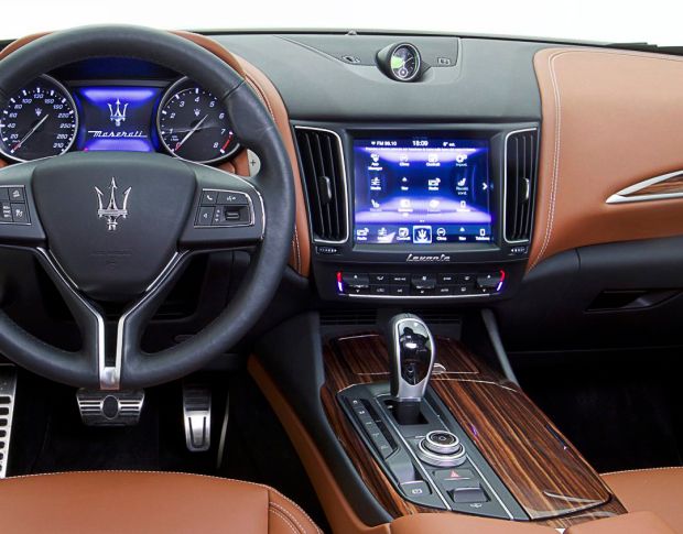 Захисне скло Pixsel на монітор MASERATI LEVANTE - 8.2“ 2016 - 2020 (гібридне мат)