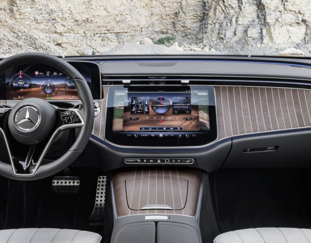 Захисне скло Pixsel на монітор MERCEDES BENZ E-CLASS - 16.6“ 2023 - (гібридне мат)