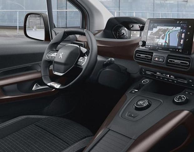 Защитное стекло Pixsel на монитор PEUGEOT RIFTER - 9.4“ 2018 - 2023 (гибридное глянец)