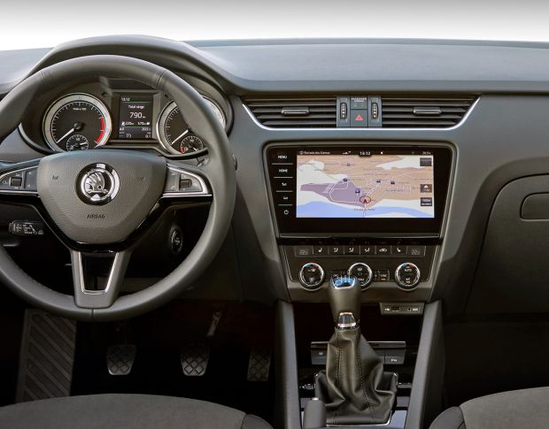 Защитное стекло Pixsel на монитор SKODA OCTAVIA - 12.1“ 2017 - 2020 (гибридное мат)