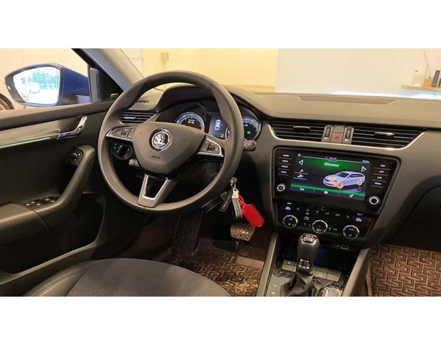 Захисне скло Pixsel на монітор SKODA OCTAVIA - 12.2“ 2017 - 2020 (гібридне глянець)