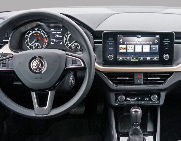 Защитное стекло Pixsel на монитор SKODA SCALA - 12.5“ 2019 - 2023 (гибридное глянец)