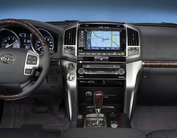 Защитное стекло Pixsel на монитор TOYOTA LAND CRUISER 200 - 8.1“ 2013 - 2016 (гибридное глянец)