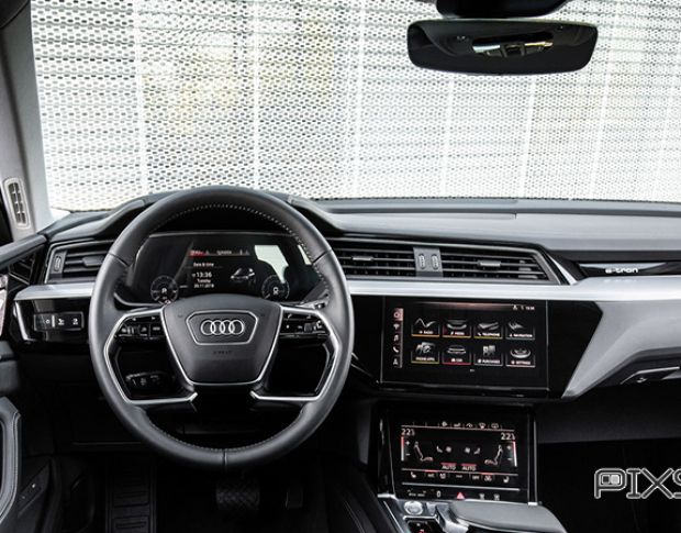 Захисне скло Pixsel на панель приладів AUDI E-TRON - 14.4“ 2018 - 2022 (гібридне глянець)