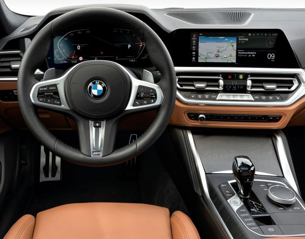 Защитное стекло Pixsel на приборную панель BMW 4 / M4 - 14“ 2020 - 2023 (G22, G23, G26, G82, G83) (гибридное глянец)