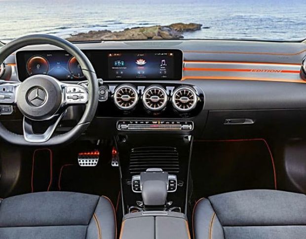 Захисне скло Pixsel на панель приладів MERCEDES BENZ CLA-CLASS - 24.7“ 2019 - (гібридне глянець)