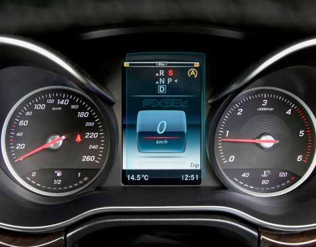 Захисне скло Pixsel на панель приладів MERCEDES BENZ V-CLASS - 5.5“ 2014 - 2023 (гібридне глянець)