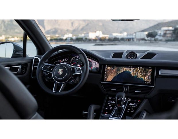 Защитное стекло Pixsel на приборную панель PORSCHE CAYENNE - 17.4“ 2017 - 2020 (гибридное глянец)