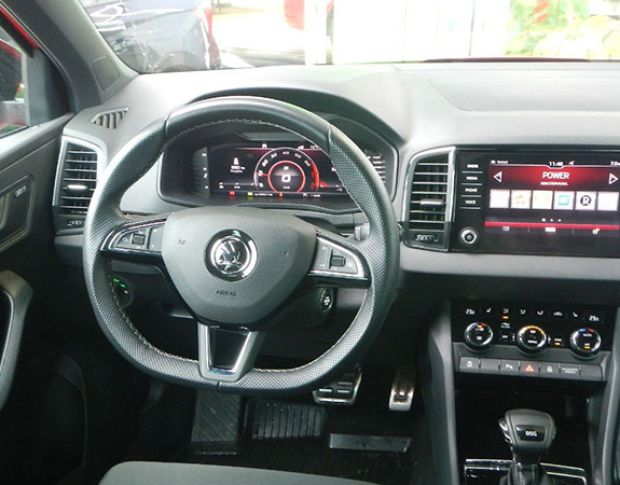 Захисне скло Pixsel на панель приладів SKODA KAROQ - 9.9“ 2017 - 2021 (гібридне глянець)