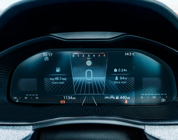 Защитное стекло Pixsel на приборную панель SKODA SCALA - 12.8“ 2024 - (гибридное мат)