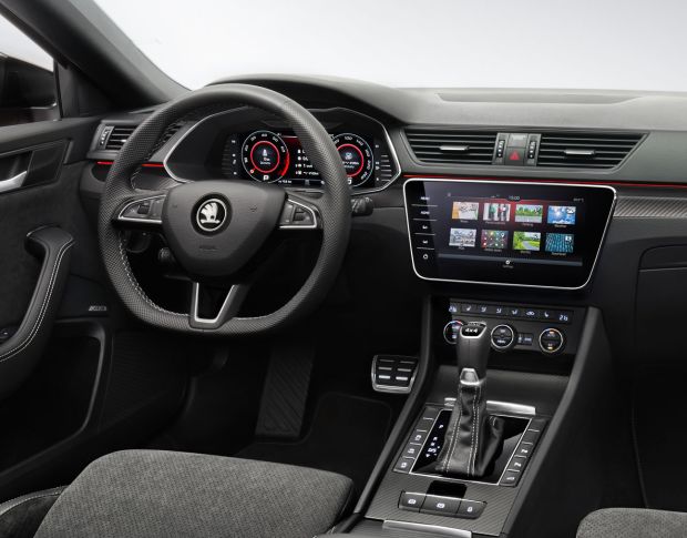 Защитное стекло Pixsel на приборную панель SKODA SUPERB - 9.9“ 2019 -  2024 (гибридное глянец)