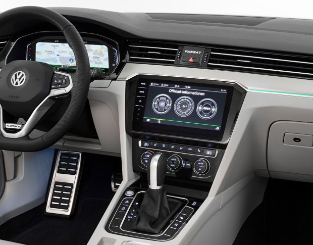 Защитное стекло Pixsel на приборную панель VOLKSWAGEN PASSAT - 9.9“ 2019 - 2022 (гибридное глянец)