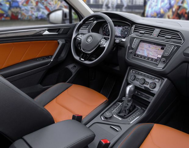Защитное стекло Pixsel на приборную панель VOLKSWAGEN TIGUAN - 11.9“ 2017 - 2018 (гибридное мат)