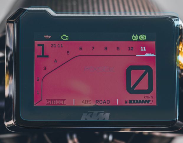 Захисне скло Pixsel на спідометр мотоцикла KTM Brabus 1500 R 6.8“ (гібридне глянець)