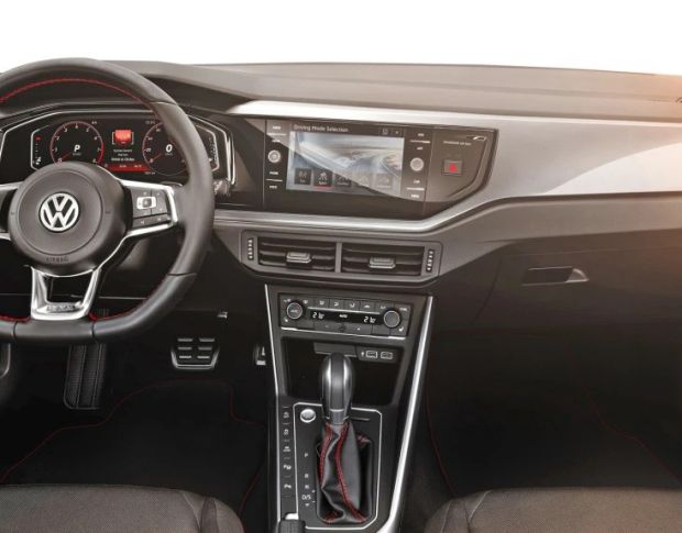 Защитное стекло Pixsel на монитор VOLKSWAGEN POLO 10.8“ 2017 - 2021 (гибридное мат)