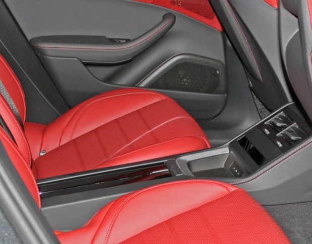 Захисне скло Pixsel на задній клімат-контроль PORSCHE PANAMERA 4.7“ 2024 - (гібридне глянець)