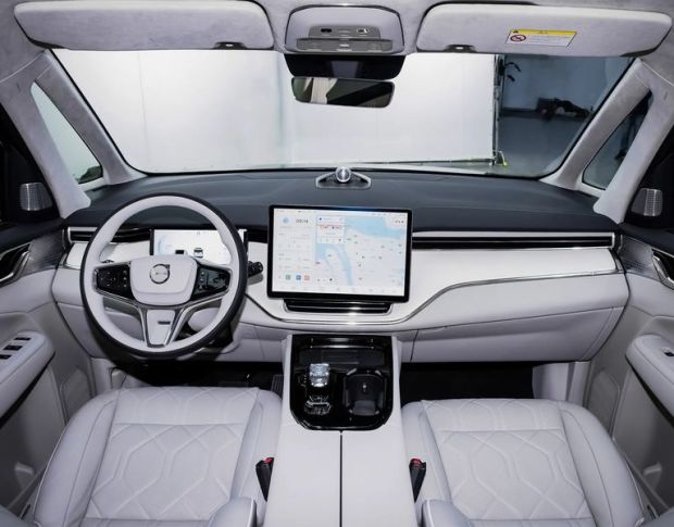Комплект викрійок для салону VOLVO EM90 2025 -