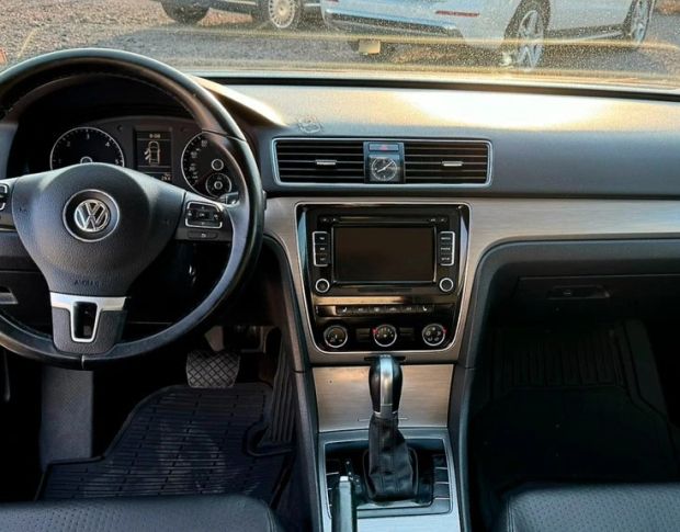 Защитное стекло Pixsel на монитор VOLKSWAGEN PASSAT 6.5“ 2015 - 2019 (гибридное глянец)